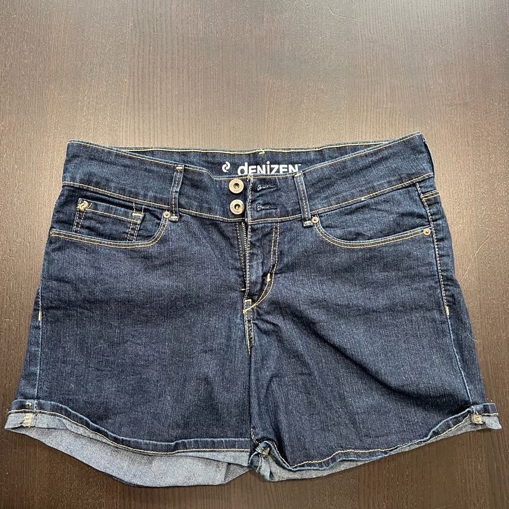 Womens Jean Shorts Levi's Denizen Size 6